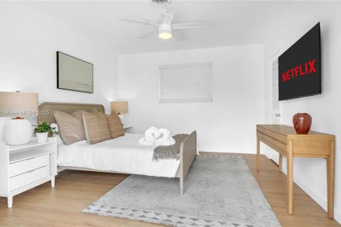 House in Pompano Beach, Florida 3 bedrooms, 136.57 sq.m. № 1792480 - photo 17
