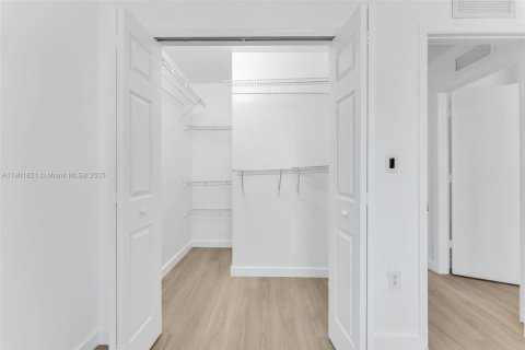 Купить таунхаус в Хомстед, Флорида 3 спальни, 140.19м2, № 1951825 - фото 17