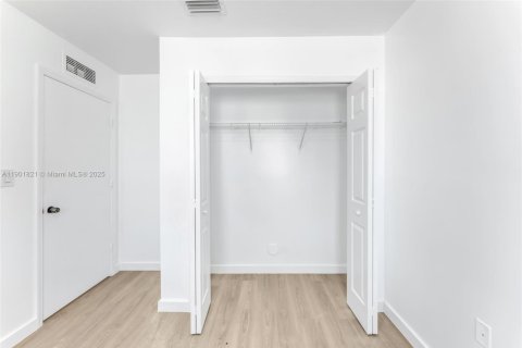 Купить таунхаус в Хомстед, Флорида 3 спальни, 140.19м2, № 1951825 - фото 13