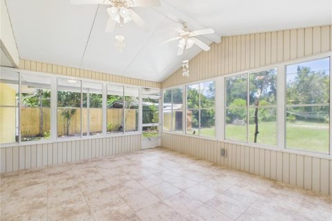 House in Inglis, Florida 3 bedrooms, 137.03 sq.m. № 2222650 - photo 29