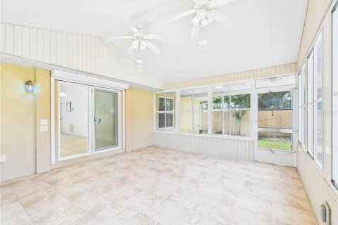House in Inglis, Florida 3 bedrooms, 137.03 sq.m. № 2222650 - photo 30