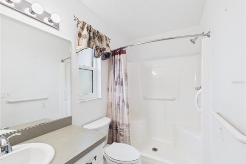 House in Inglis, Florida 3 bedrooms, 137.03 sq.m. № 2222650 - photo 5