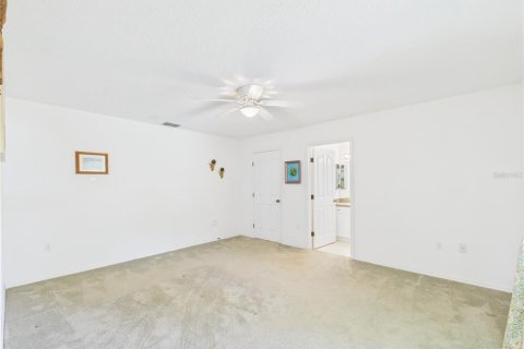 House in Inglis, Florida 3 bedrooms, 137.03 sq.m. № 2222650 - photo 15