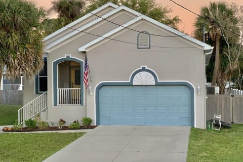 Casa en alquiler en Tampa, Florida, 3 dormitorios, 146.79 m2 № 1657963 - foto 1