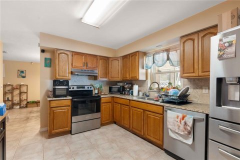 Villa ou maison à vendre à Port Richey, Floride: 3 chambres, 132.66 m2 № 2411521 - photo 4
