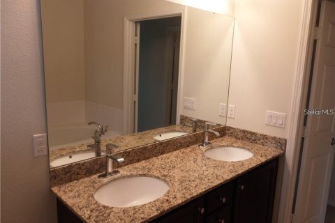 Villa ou maison à louer à Mount Dora, Floride: 4 chambres, 196.02 m2 № 2431814 - photo 10