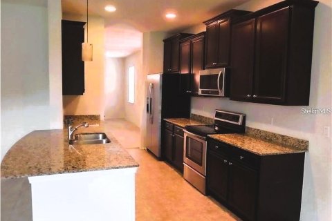 Villa ou maison à louer à Mount Dora, Floride: 4 chambres, 196.02 m2 № 2431814 - photo 7