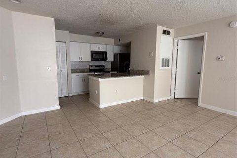 Condominio en alquiler en Kissimmee, Florida, 2 dormitorios, 95.32 m2 № 1905099 - foto 9