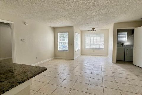 Condominio en alquiler en Kissimmee, Florida, 2 dormitorios, 95.32 m2 № 1905099 - foto 18