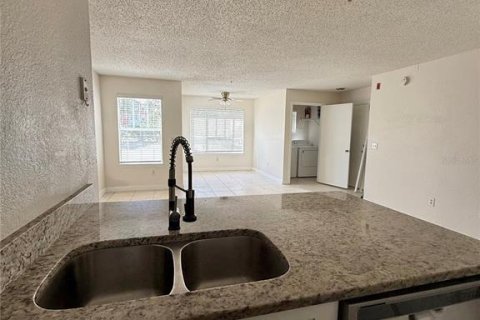 Condominio en alquiler en Kissimmee, Florida, 2 dormitorios, 95.32 m2 № 1905099 - foto 16