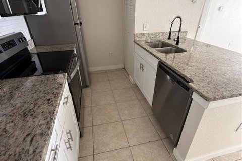 Condominio en alquiler en Kissimmee, Florida, 2 dormitorios, 95.32 m2 № 1905099 - foto 15