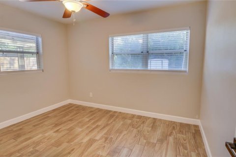 House in Winter Park, Florida 4 bedrooms, 151.52 sq.m. № 1673378 - photo 9