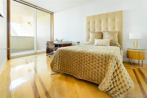 Condo in Miami Beach, Florida, 1 bedroom  № 1704352 - photo 5