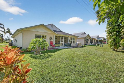 House in St. Lucie, Florida 2 bedrooms, 131.92 sq.m. № 2184482 - photo 29