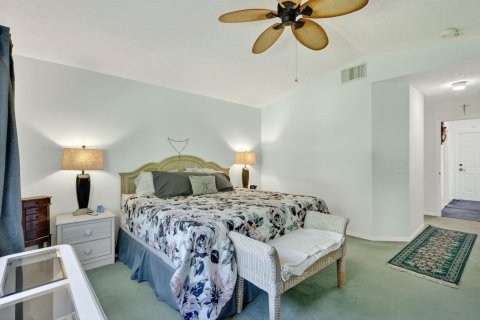 House in St. Lucie, Florida 2 bedrooms, 131.92 sq.m. № 2184482 - photo 15