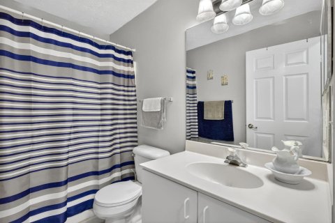 House in St. Lucie, Florida 2 bedrooms, 131.92 sq.m. № 2184482 - photo 23