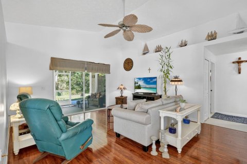 House in St. Lucie, Florida 2 bedrooms, 131.92 sq.m. № 2184482 - photo 7