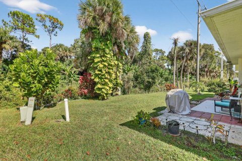 House in St. Lucie, Florida 2 bedrooms, 131.92 sq.m. № 2184482 - photo 26