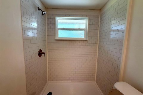 Townhouse in Sebring, Florida 2 bedrooms, 124.86 sq.m. № 2384205 - photo 15
