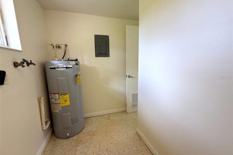 Townhouse in Sebring, Florida 2 bedrooms, 124.86 sq.m. № 2384205 - photo 16