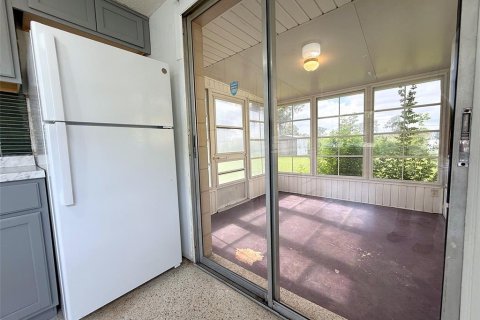 Townhouse in Sebring, Florida 2 bedrooms, 124.86 sq.m. № 2384205 - photo 8