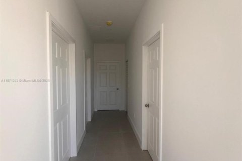 House in Fort Lauderdale, Florida 3 bedrooms, 153.29 sq.m. № 1919960 - photo 30
