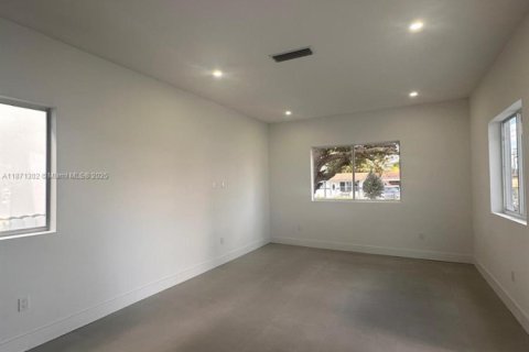 House in Fort Lauderdale, Florida 3 bedrooms, 153.29 sq.m. № 1919960 - photo 19