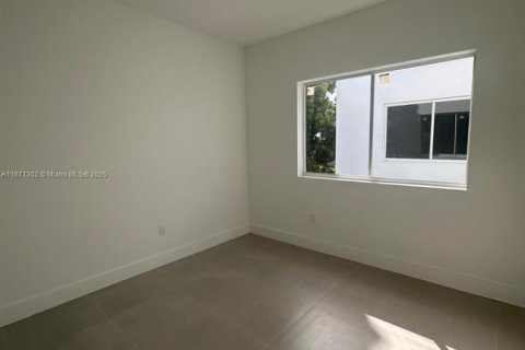House in Fort Lauderdale, Florida 3 bedrooms, 153.29 sq.m. № 1919960 - photo 28