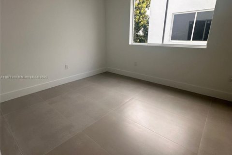 House in Fort Lauderdale, Florida 3 bedrooms, 153.29 sq.m. № 1919960 - photo 15