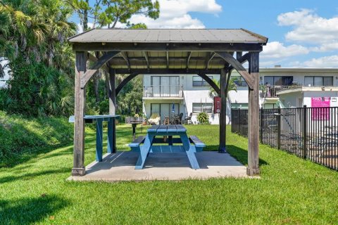 Condo in Daytona Beach, Florida, 1 bedroom  № 2393878 - photo 24