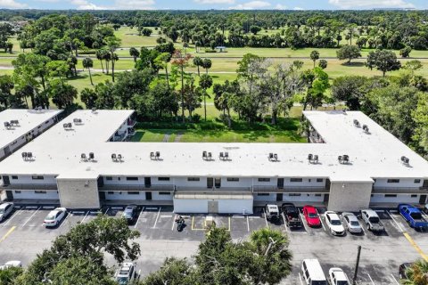 Condo in Daytona Beach, Florida, 1 bedroom № 2393878