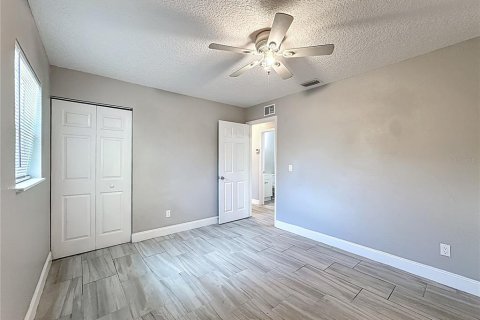 House in Altamonte Springs, Florida 5 bedrooms, 135.92 sq.m. № 1884057 - photo 14