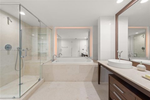 Copropriété à louer à Miami, Floride: 2 chambres, 141.03 m2 № 2016292 - photo 20