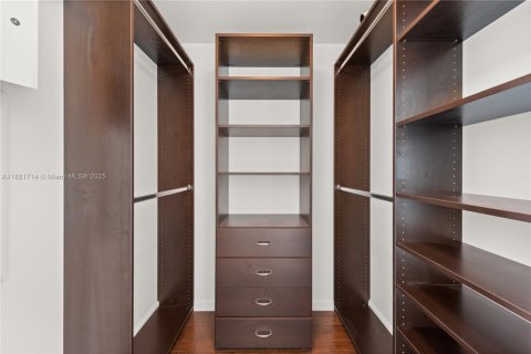 Copropriété à louer à Miami, Floride: 2 chambres, 141.03 m2 № 2016292 - photo 13
