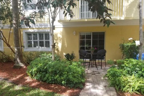 Condo in Fort Lauderdale, Florida, 1 bedroom  № 1954468 - photo 10