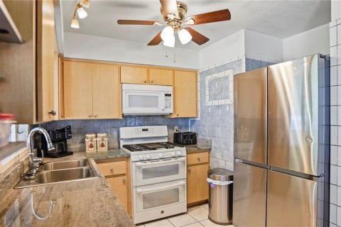 Casa en venta en Daytona Beach, Florida, 4 dormitorios, 123.47 m2 № 1798338 - foto 14