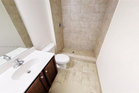 Copropriété à louer à Miami, Floride: 3 chambres, 125.33 m2 № 1896859 - photo 3