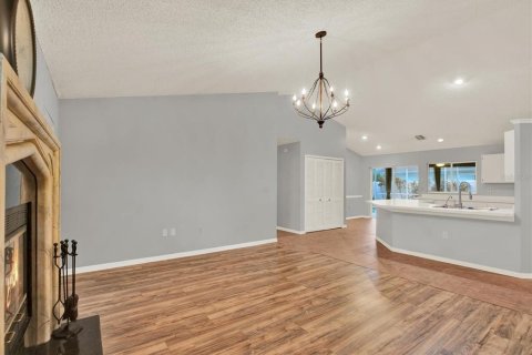 Casa en venta en New Port Richey, Florida, 4 dormitorios, 194.54 m2 № 1907551 - foto 9