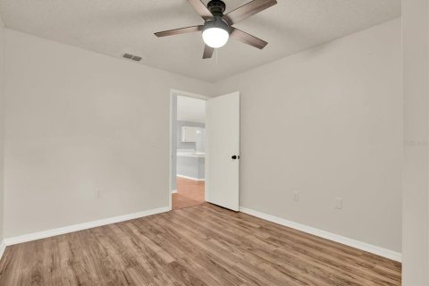 Casa en venta en New Port Richey, Florida, 4 dormitorios, 194.54 m2 № 1907551 - foto 18