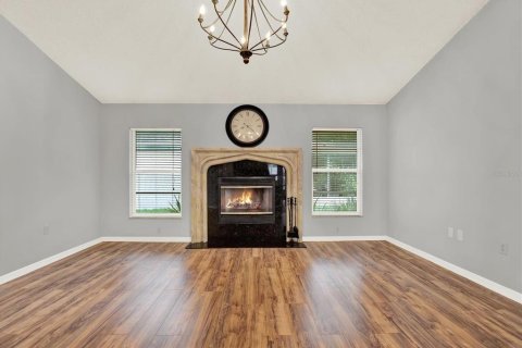 Casa en venta en New Port Richey, Florida, 4 dormitorios, 194.54 m2 № 1907551 - foto 12