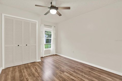 Casa en venta en New Port Richey, Florida, 4 dormitorios, 194.54 m2 № 1907551 - foto 17