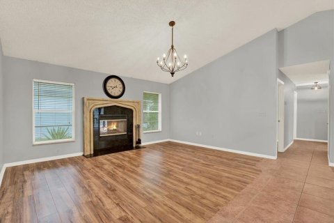 Casa en venta en New Port Richey, Florida, 4 dormitorios, 194.54 m2 № 1907551 - foto 11