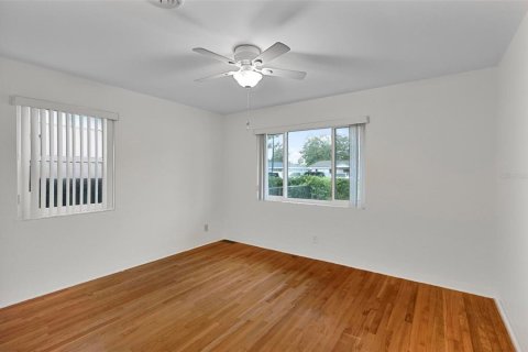 Villa ou maison à louer à Holly Hill, Floride: 2 chambres, 93.27 m2 № 2400934 - photo 22