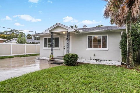Villa ou maison à Holly Hill, Floride 2 chambres, 93.27 m2 № 2400934