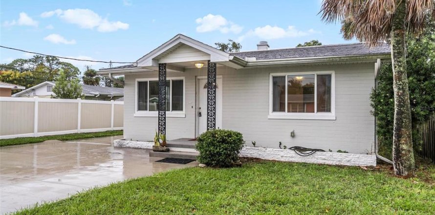 Villa ou maison à Holly Hill, Floride 2 chambres, 93.27 m2 № 2400934