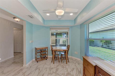 House in Englewood, Florida 2 bedrooms, 132.01 sq.m. № 1213529 - photo 17