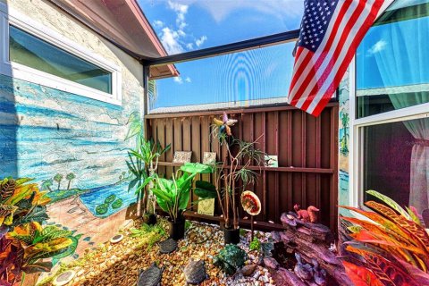 House in Englewood, Florida 2 bedrooms, 132.01 sq.m. № 1213529 - photo 22