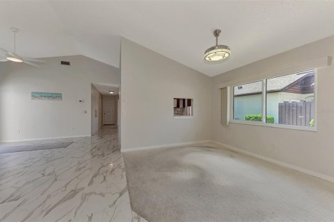 House in Englewood, Florida 2 bedrooms, 132.01 sq.m. № 1213529 - photo 24