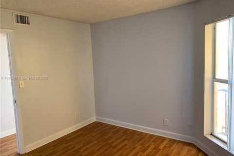 Condominio en venta en Tamarac, Florida, 2 dormitorios, 89 m2 № 1933265 - foto 8