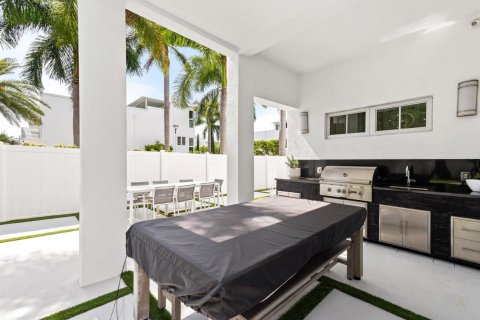 Villa ou maison à vendre à Doral, Floride: 4 chambres, 326.64 m2 № 2077771 - photo 16